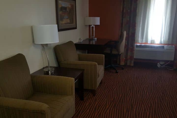 Room 10 of 46